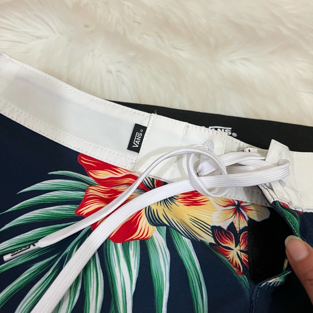 ✨SOLD✨Vans Era 19" Tropical Navy White Striped Board - Picture 2 of 7